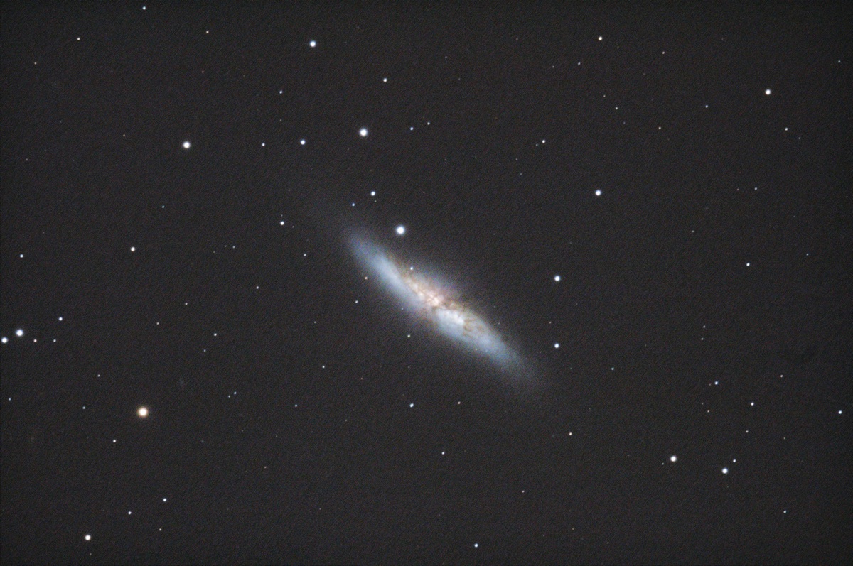 19.03.2026, M82 ("Zigarrengalaxie", Großer Bär): Aufnahme und Bearbeitung: Wolfgang Richter