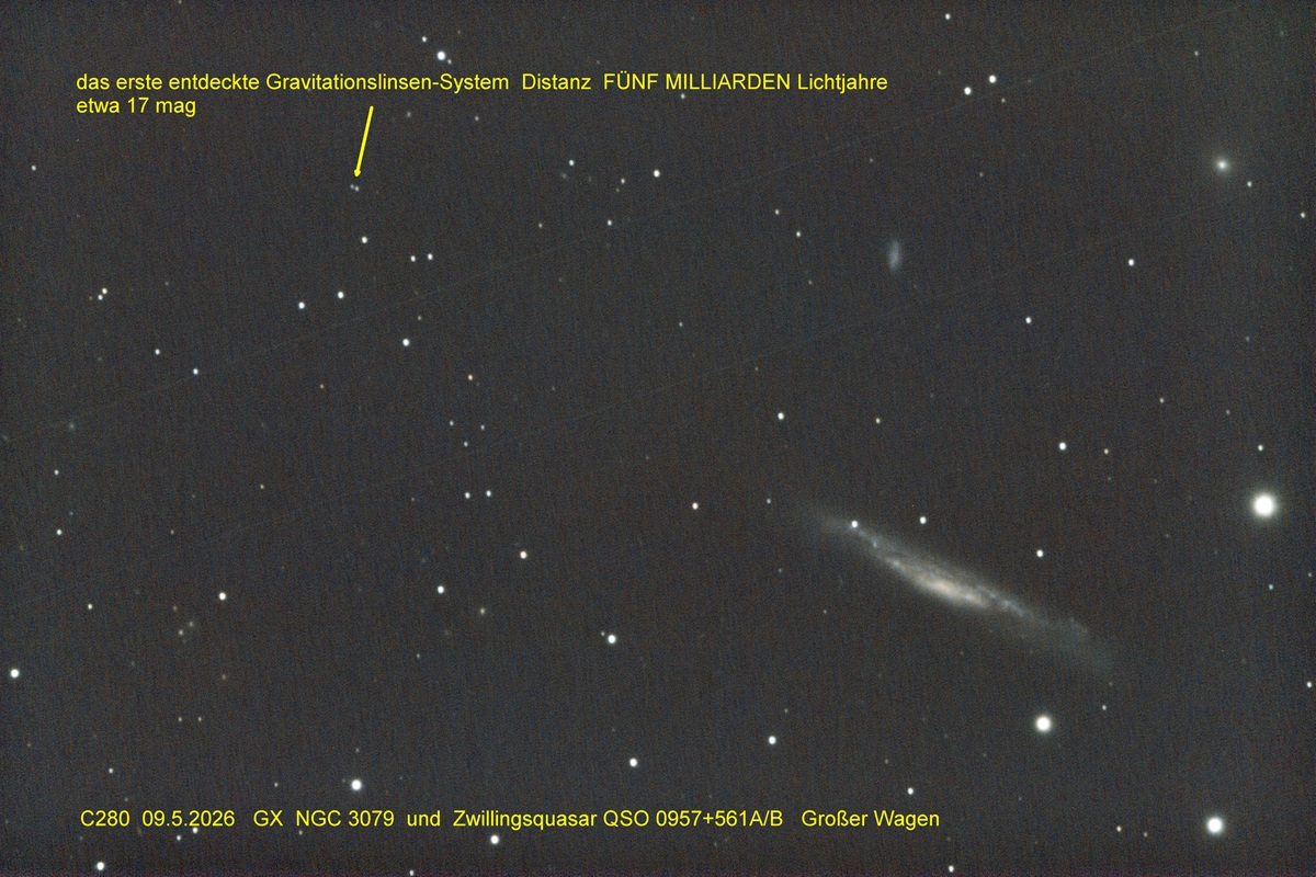 09.05.2026, NGC 3079 (GX, Großer Wagen) und Zwillingsquasar QSO 0957+561A/B Aufnahme und Bearbeitung: Wolfgang Ritscher
